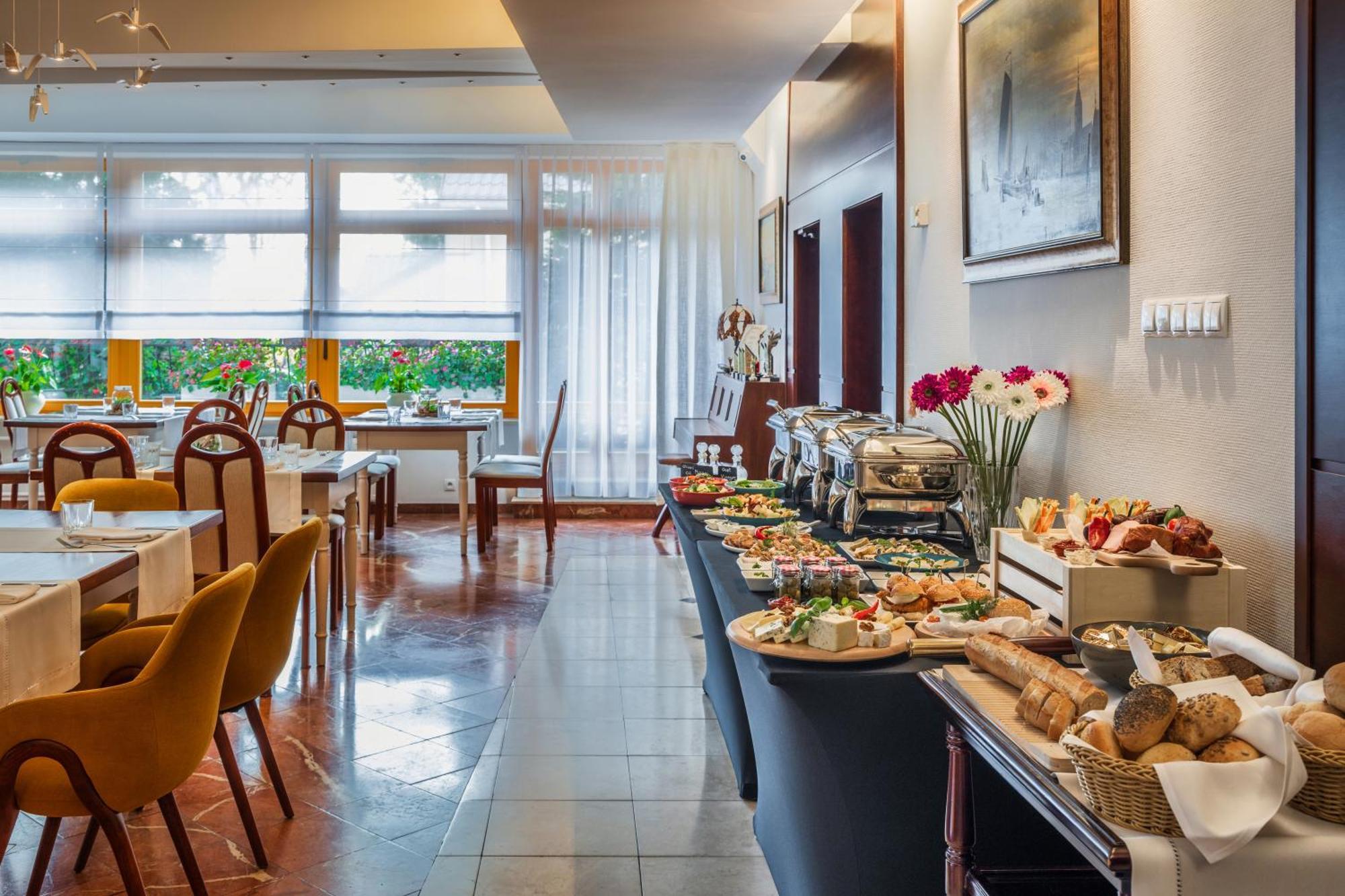 Hotel Bartan Gdansk Seaside ภายนอก รูปภาพ